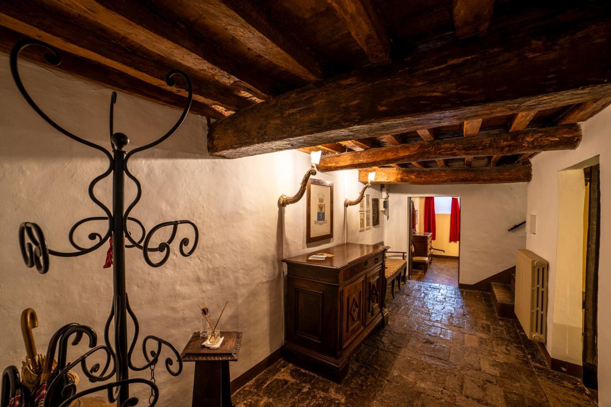 Appartamento Dimora Palazzo De Antaldis Urbino Esterno foto
